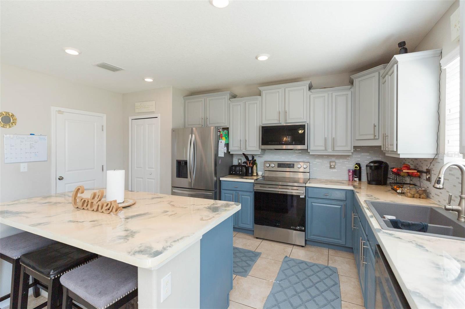 1601 CLIMBING DAYFLOWER DR