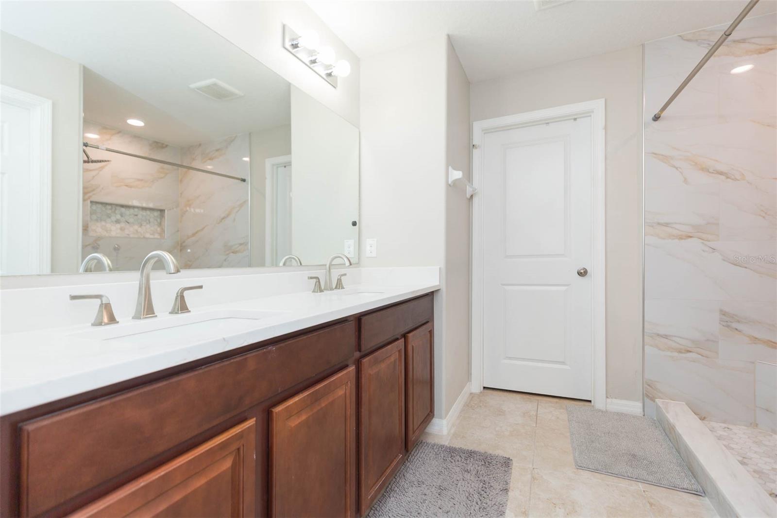 1601 CLIMBING DAYFLOWER DR