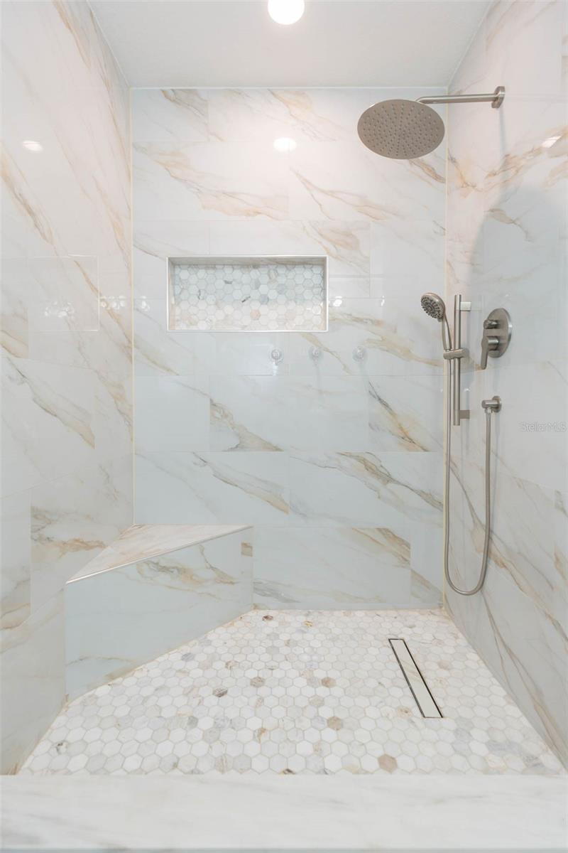 1601 CLIMBING DAYFLOWER DR