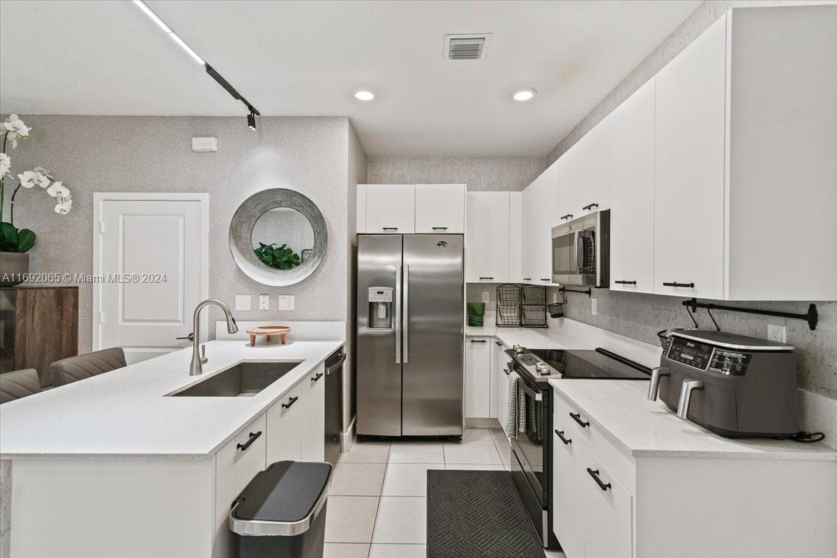 4281 NW 83rd Path