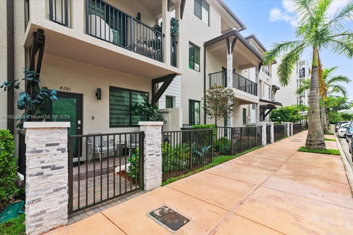 4281 NW 83rd Path