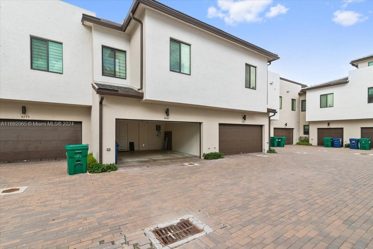 4281 NW 83rd Path