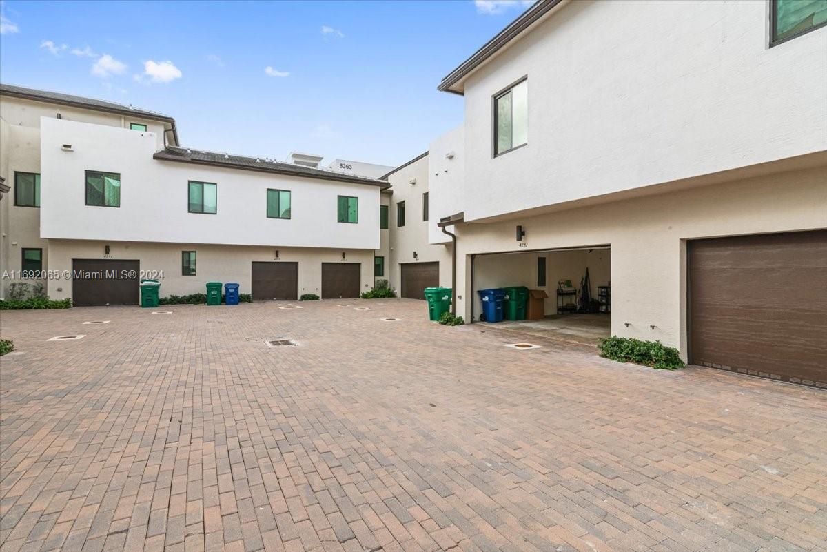 4281 NW 83rd Path