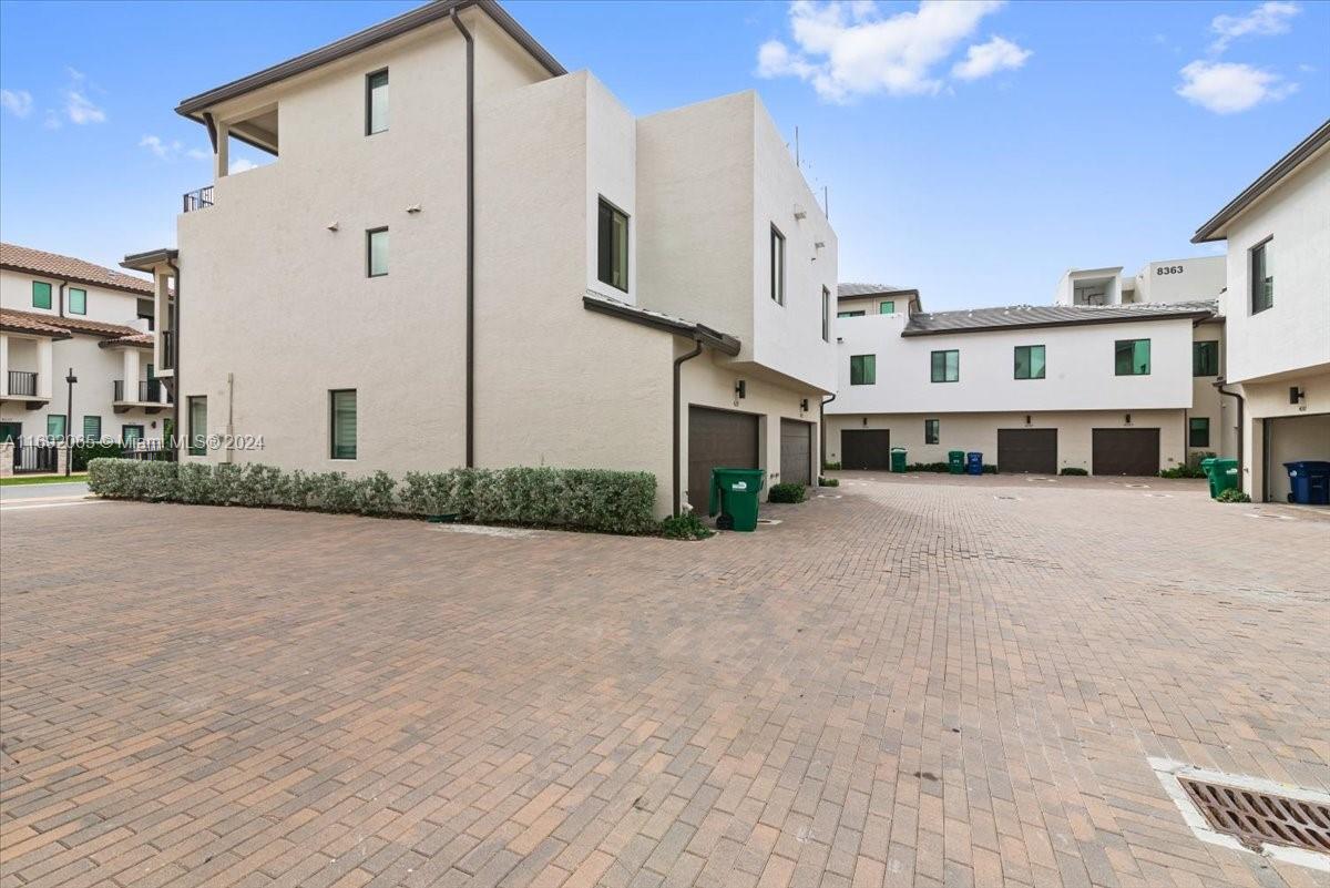 4281 NW 83rd Path