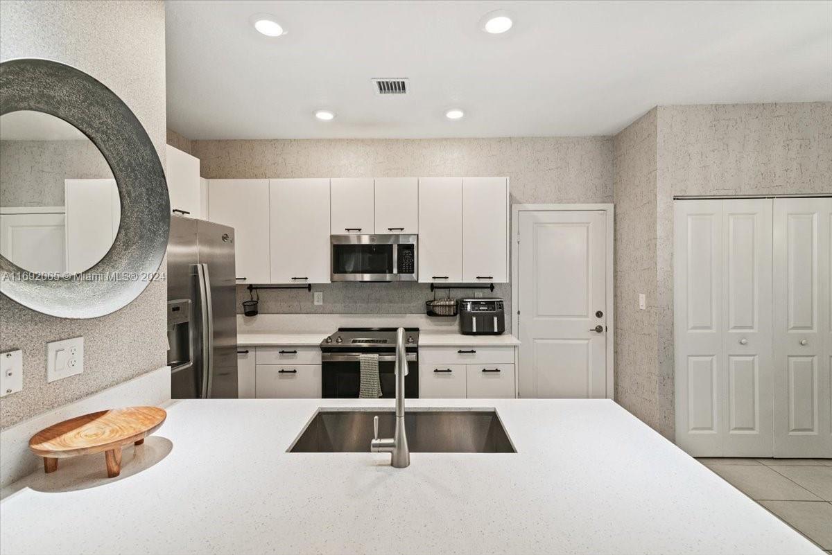 4281 NW 83rd Path