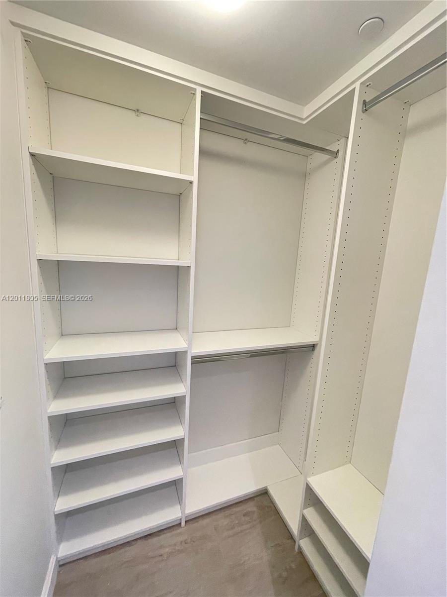 55 SW 9th St # 3404