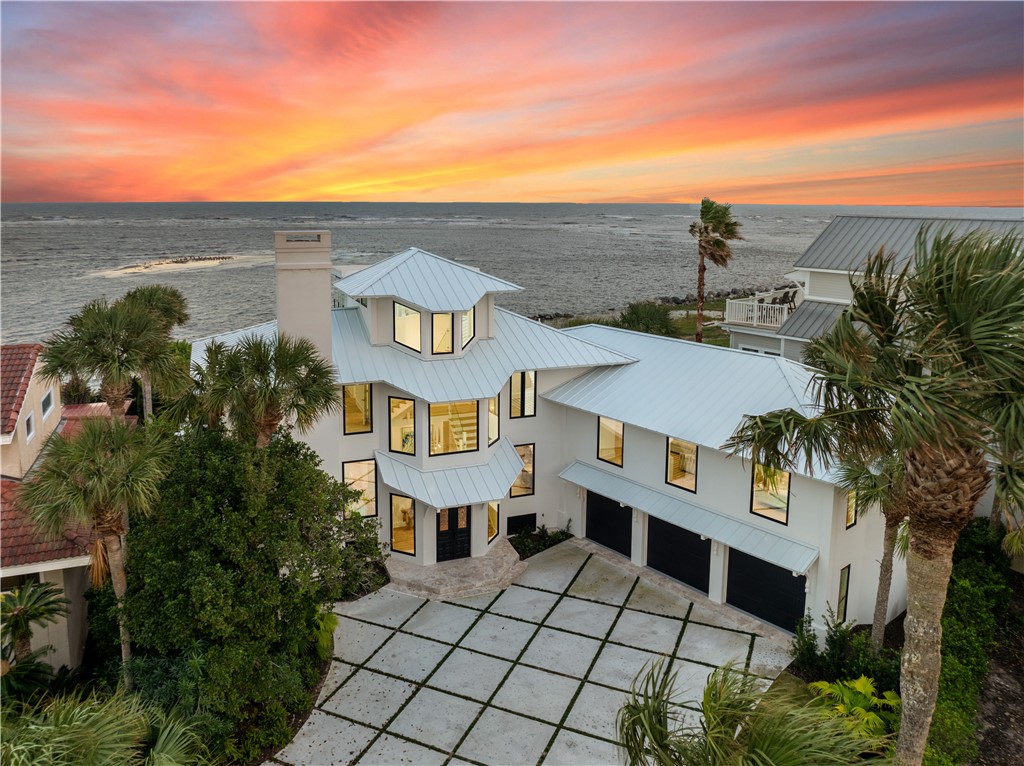 2326 Ocean Road