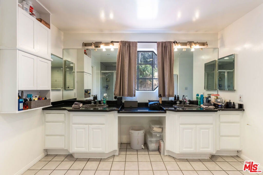 2651 La Cuesta Drive
