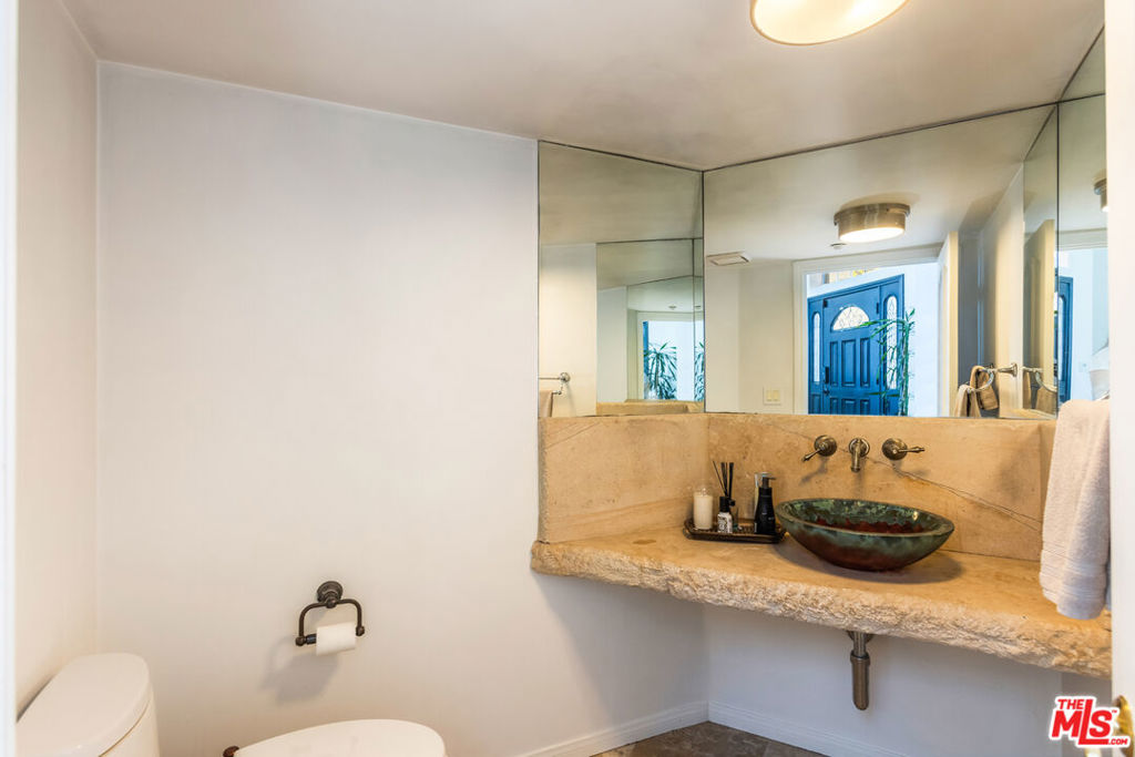 2651 La Cuesta Drive