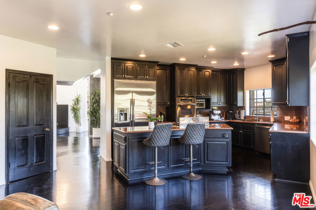 2651 La Cuesta Drive