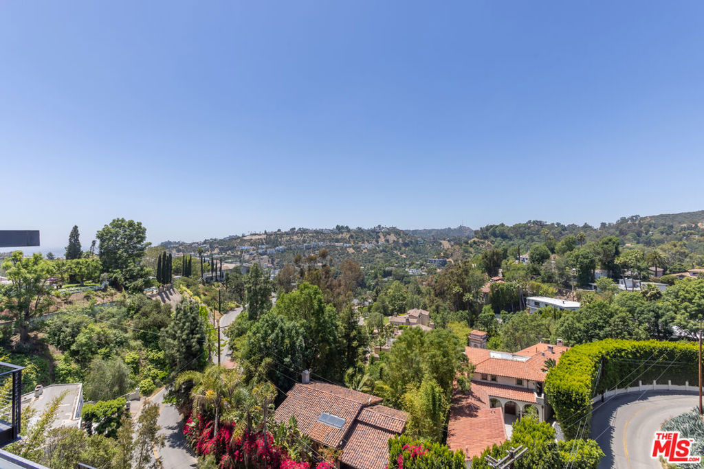 2651 La Cuesta Drive