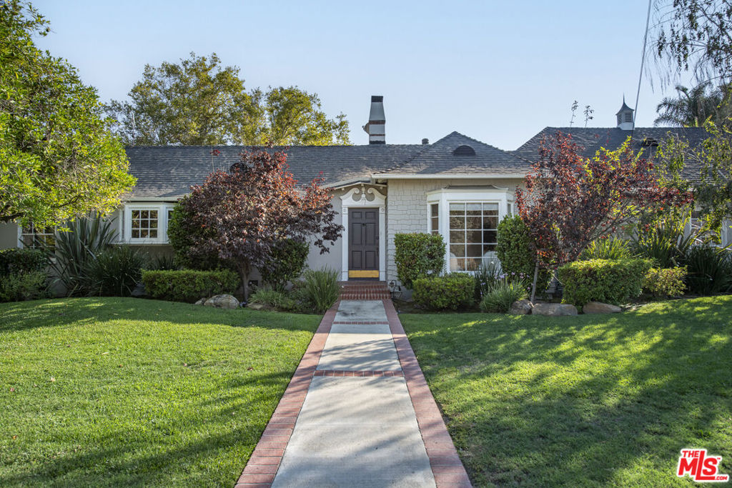 11144 Valley Spring Place