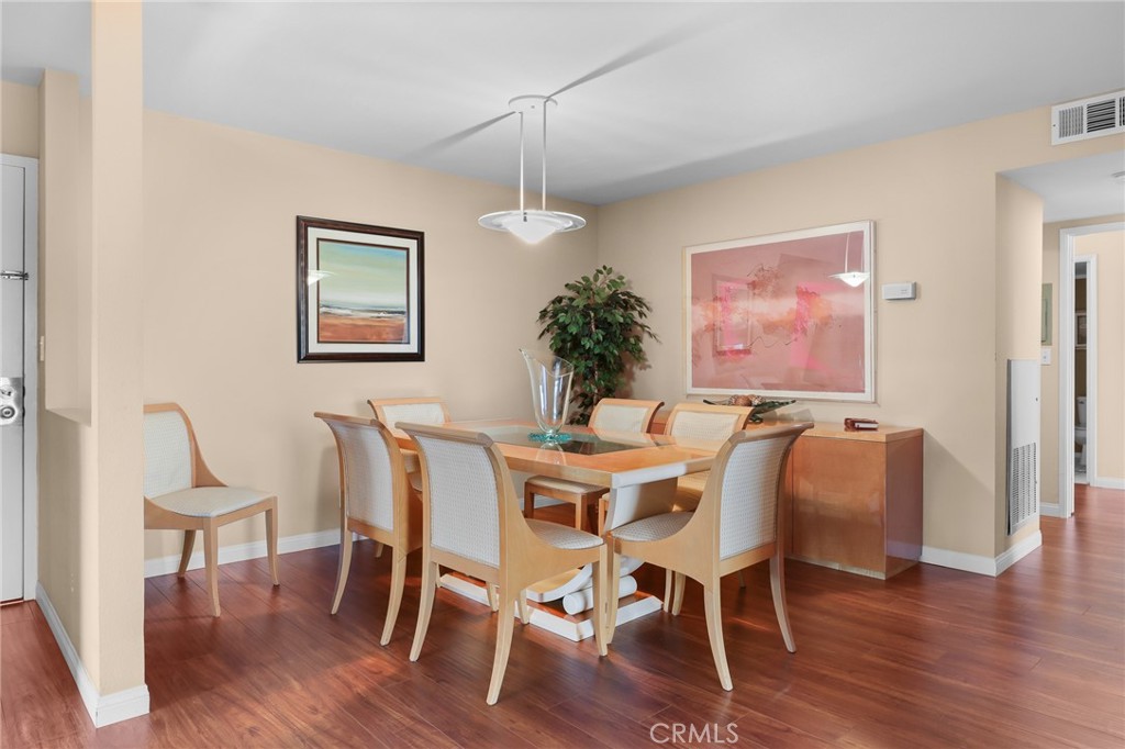 3663 Los Feliz Boulevard 6