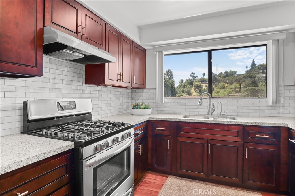 3663 Los Feliz Boulevard 6