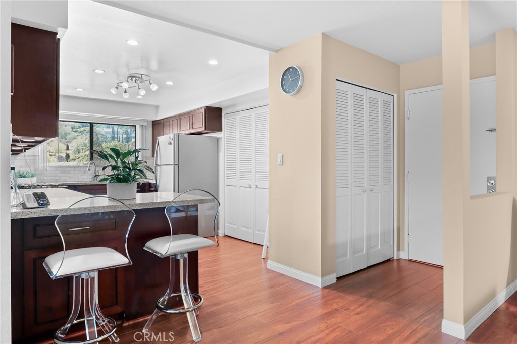 3663 Los Feliz Boulevard 6