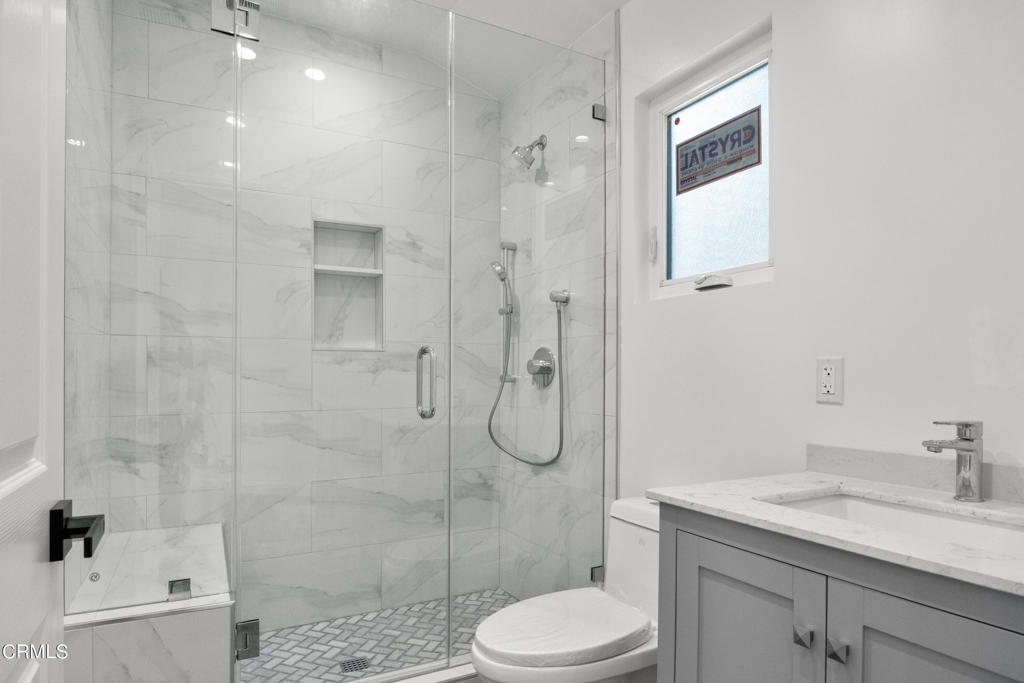 2764 Frances Avenue Unit: ADU