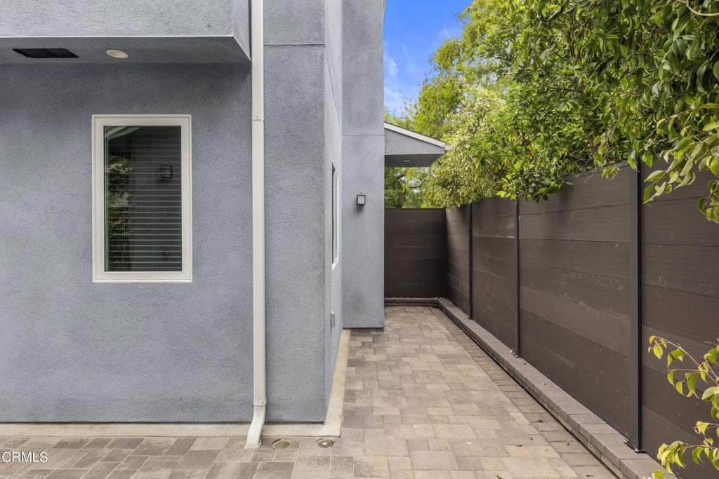 2764 Frances Avenue Unit: ADU