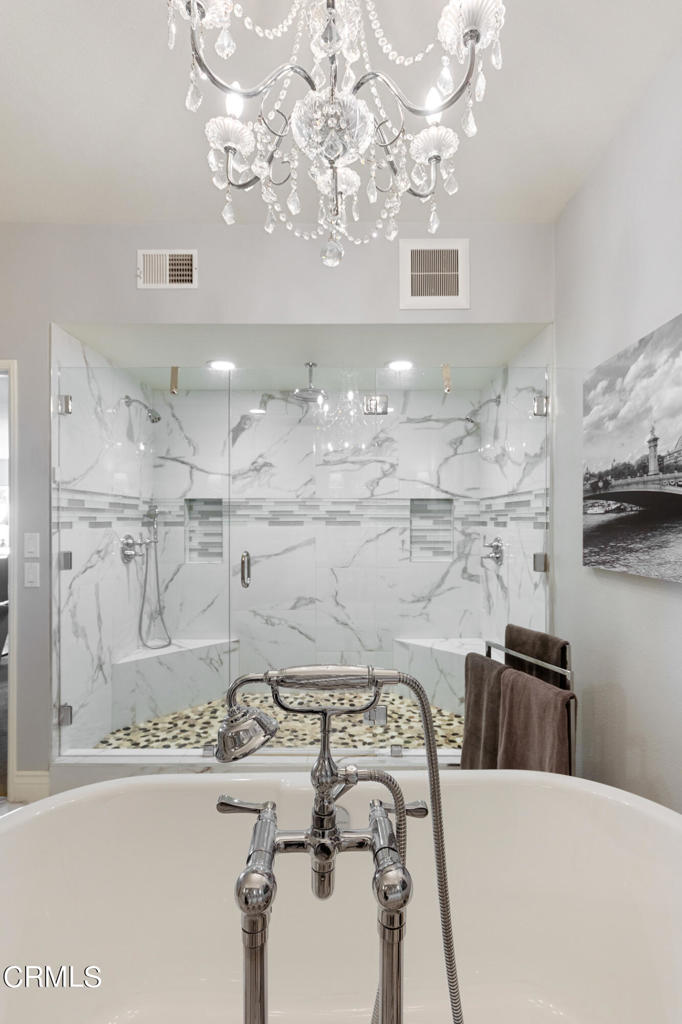 1234 E Tujunga Avenue