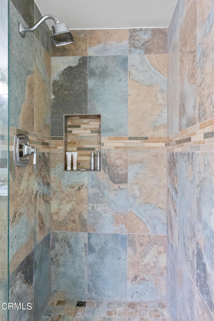 1234 E Tujunga Avenue