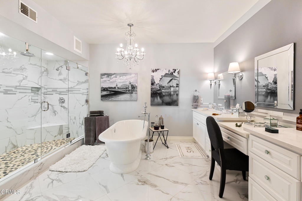 1234 E Tujunga Avenue