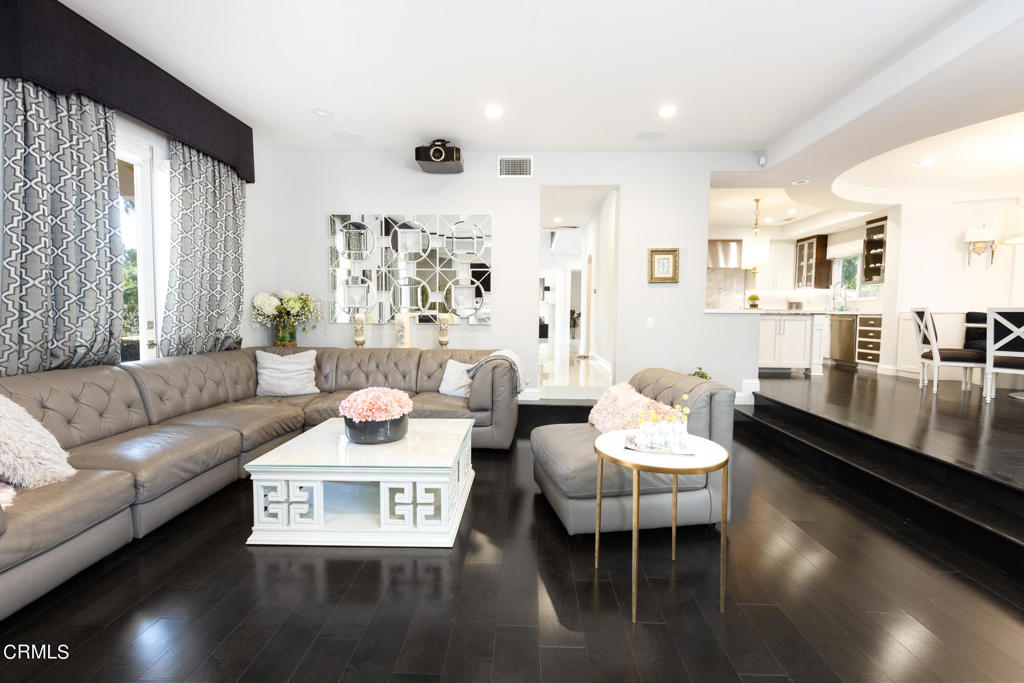 895 Greenridge Drive