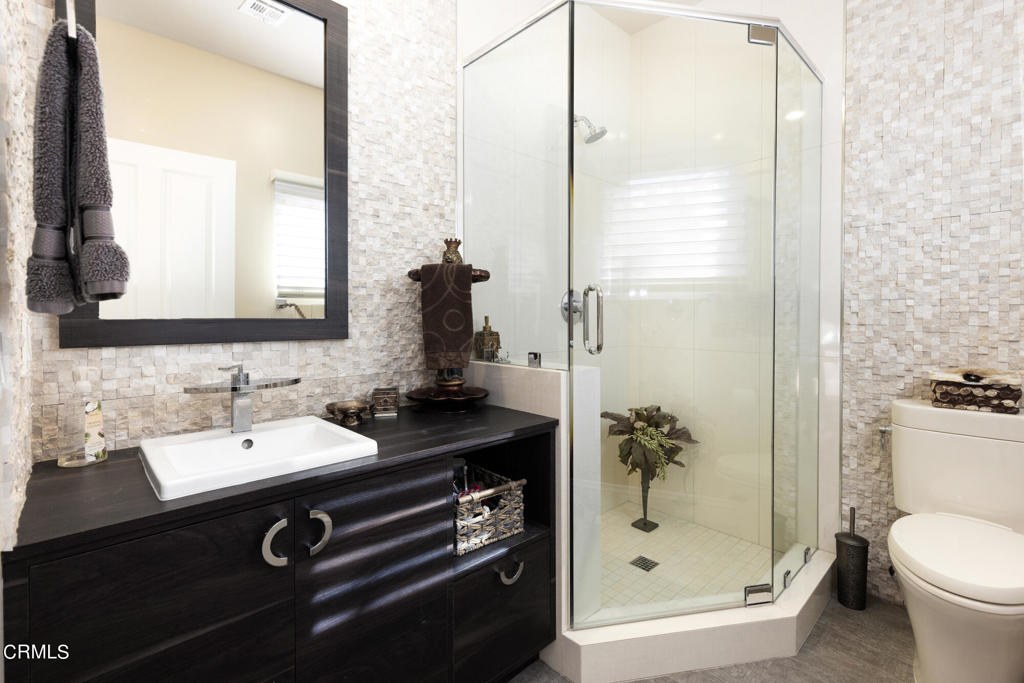 895 Greenridge Drive