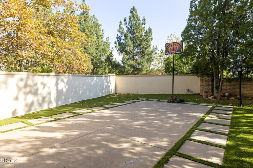 895 Greenridge Drive