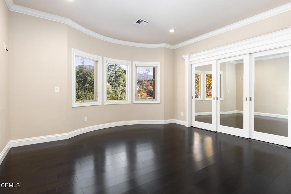 895 Greenridge Drive