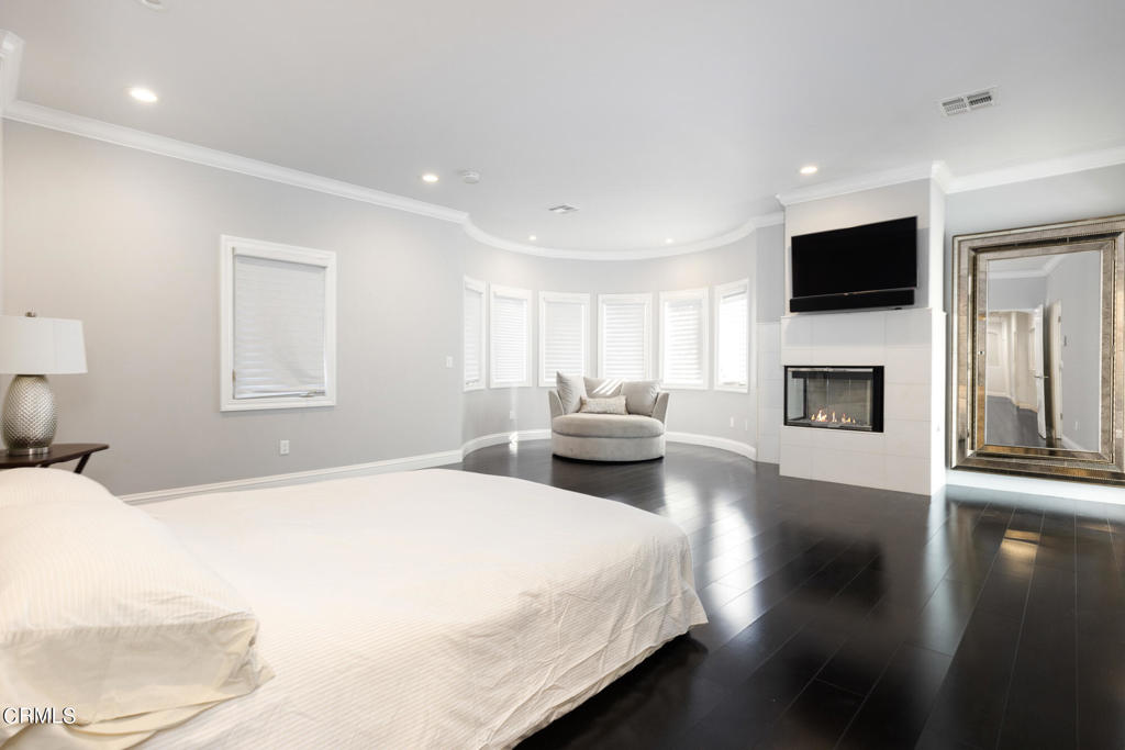 895 Greenridge Drive