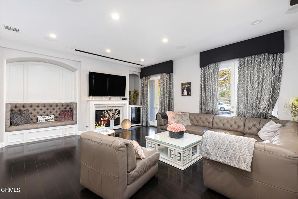 895 Greenridge Drive