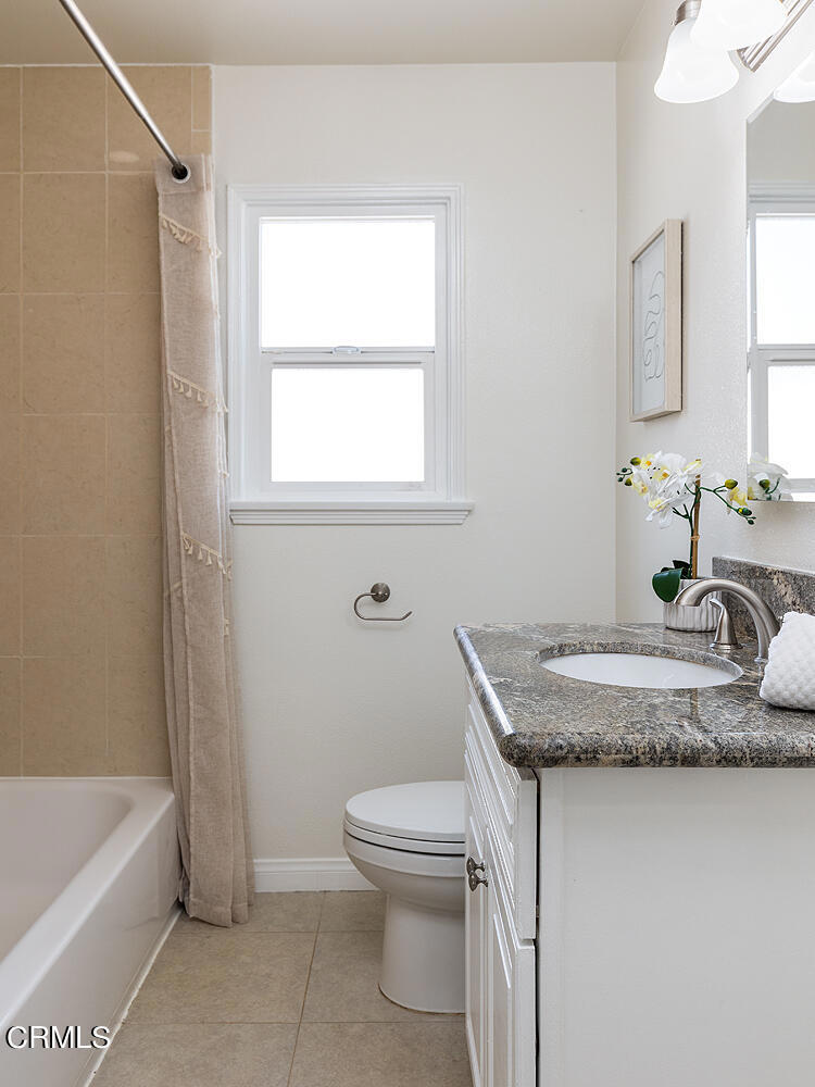 1735 Woodland Avenue