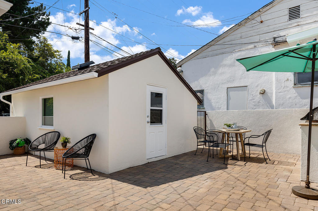 1735 Woodland Avenue