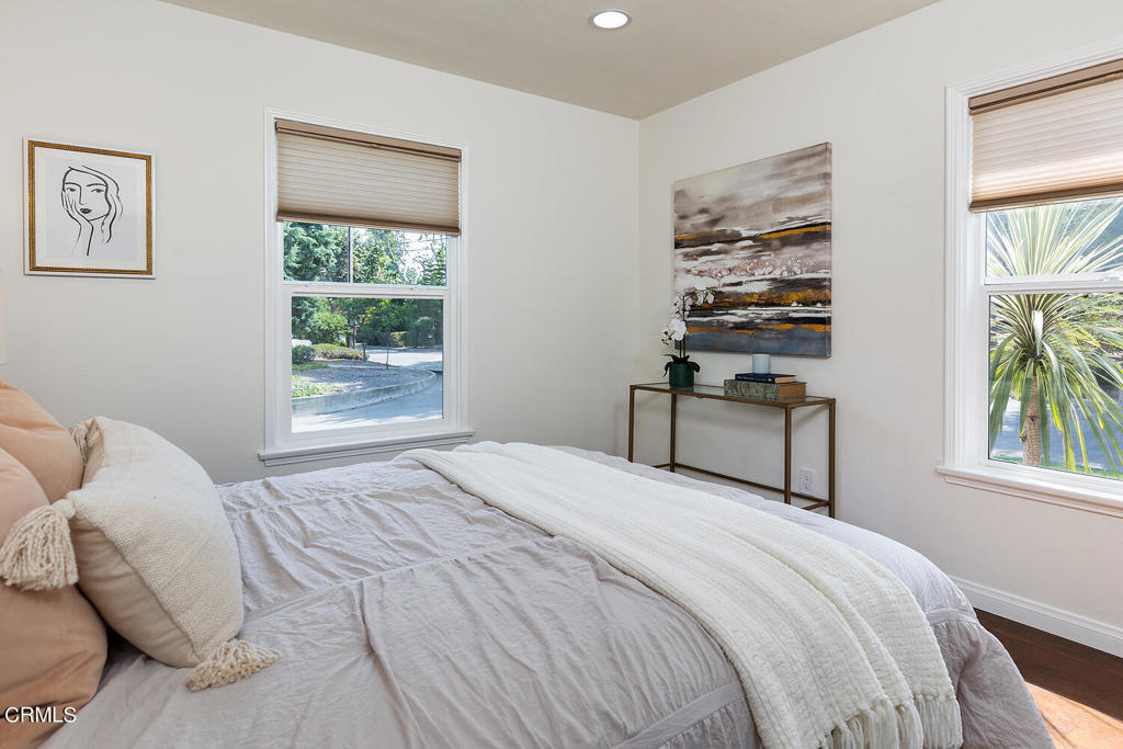 1735 Woodland Avenue