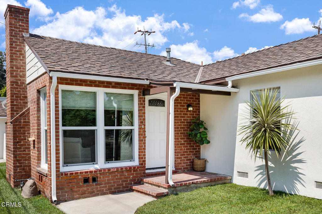 1735 Woodland Avenue