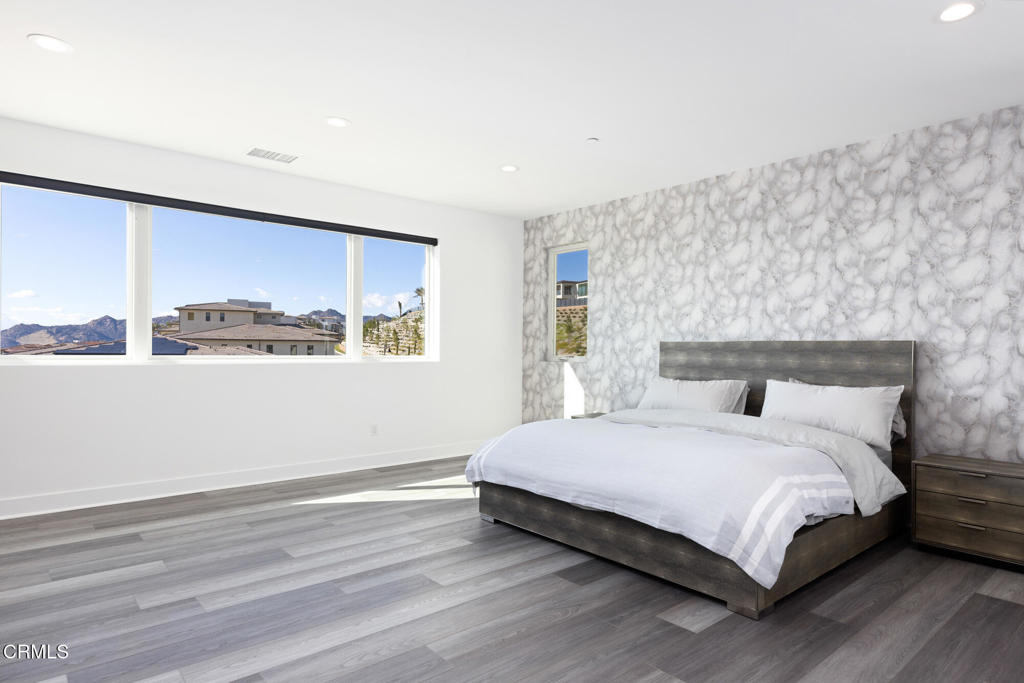 11659 N Greenwood Drive