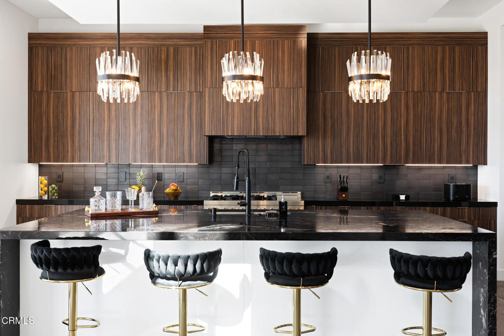 11659 N Greenwood Drive