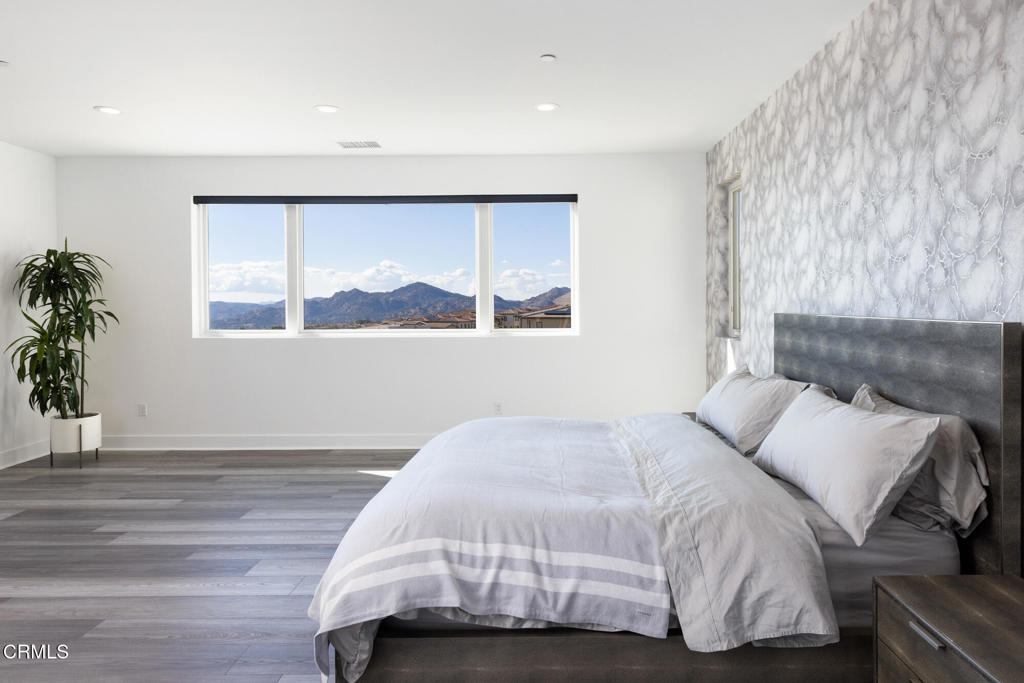 11659 N Greenwood Drive