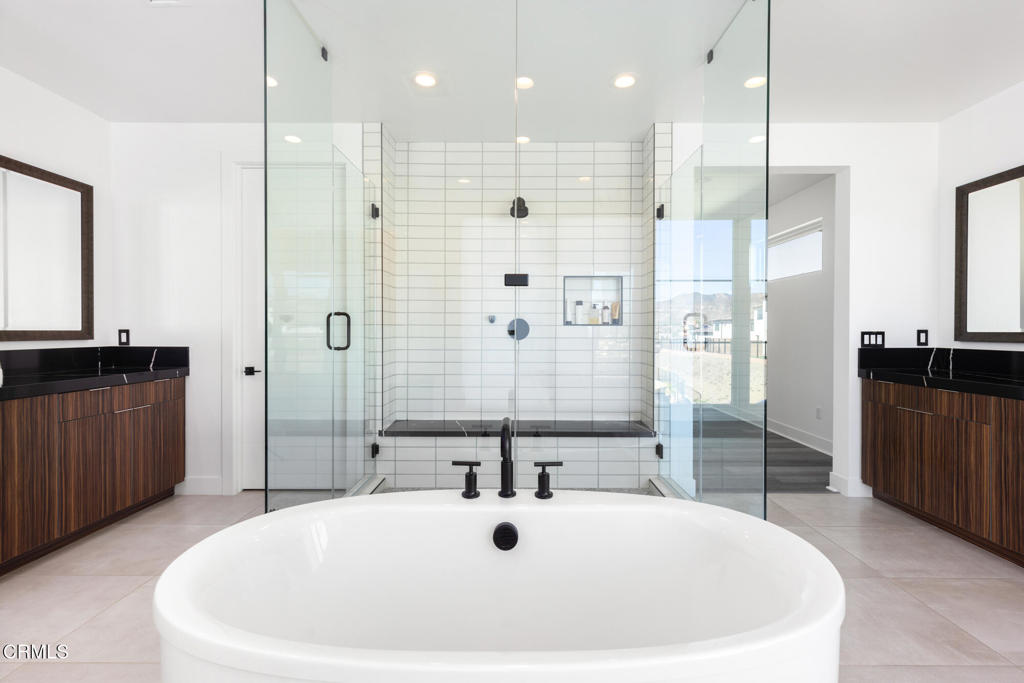 11659 N Greenwood Drive