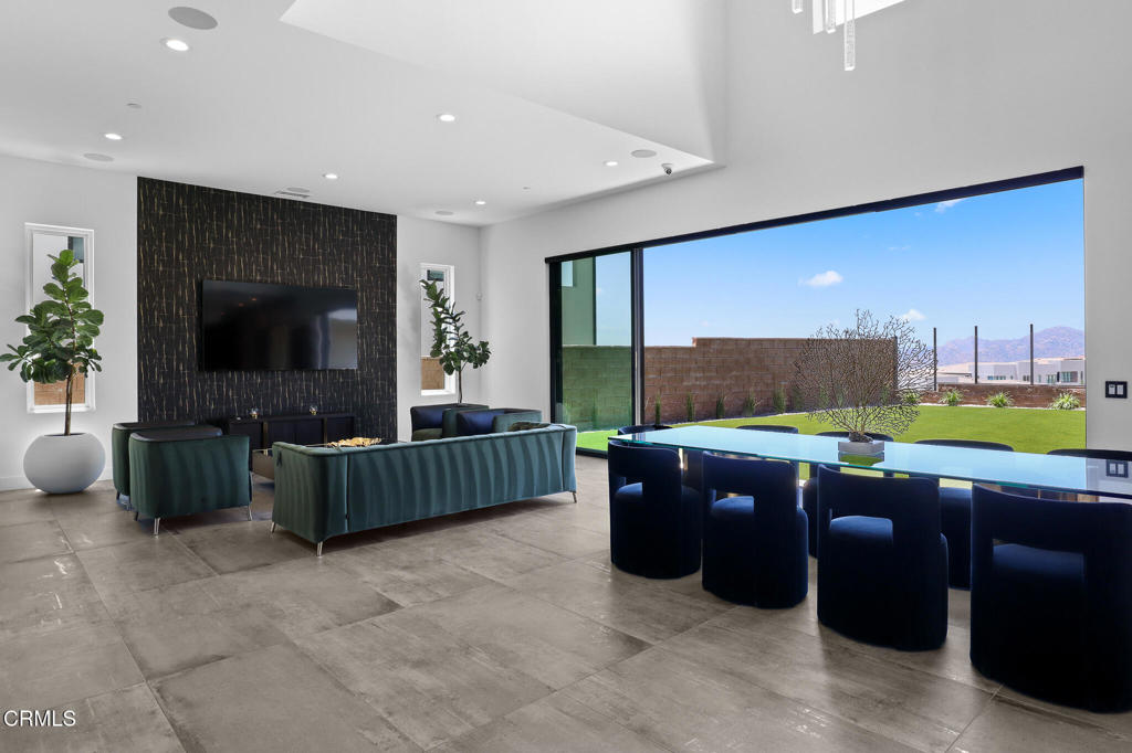 11659 N Greenwood Drive