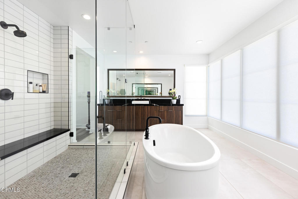 11659 N Greenwood Drive