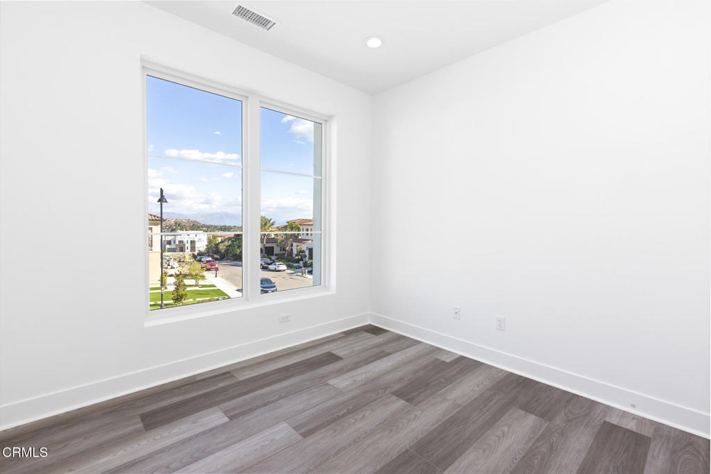 11659 N Greenwood Drive