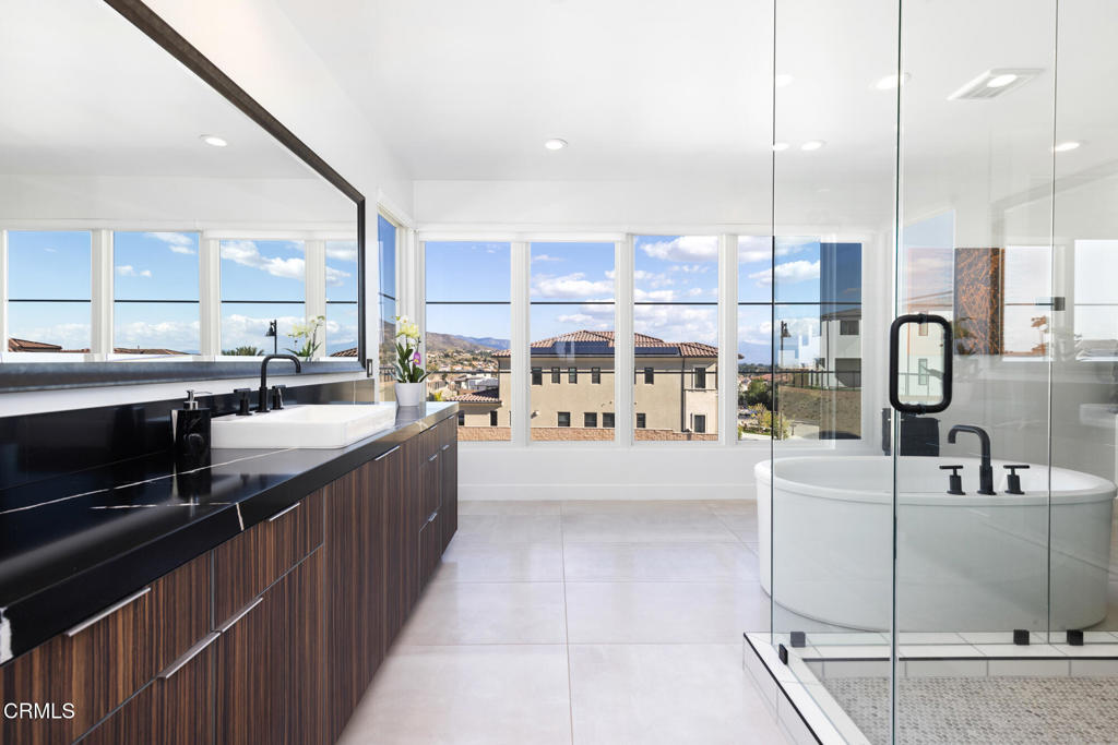 11659 N Greenwood Drive