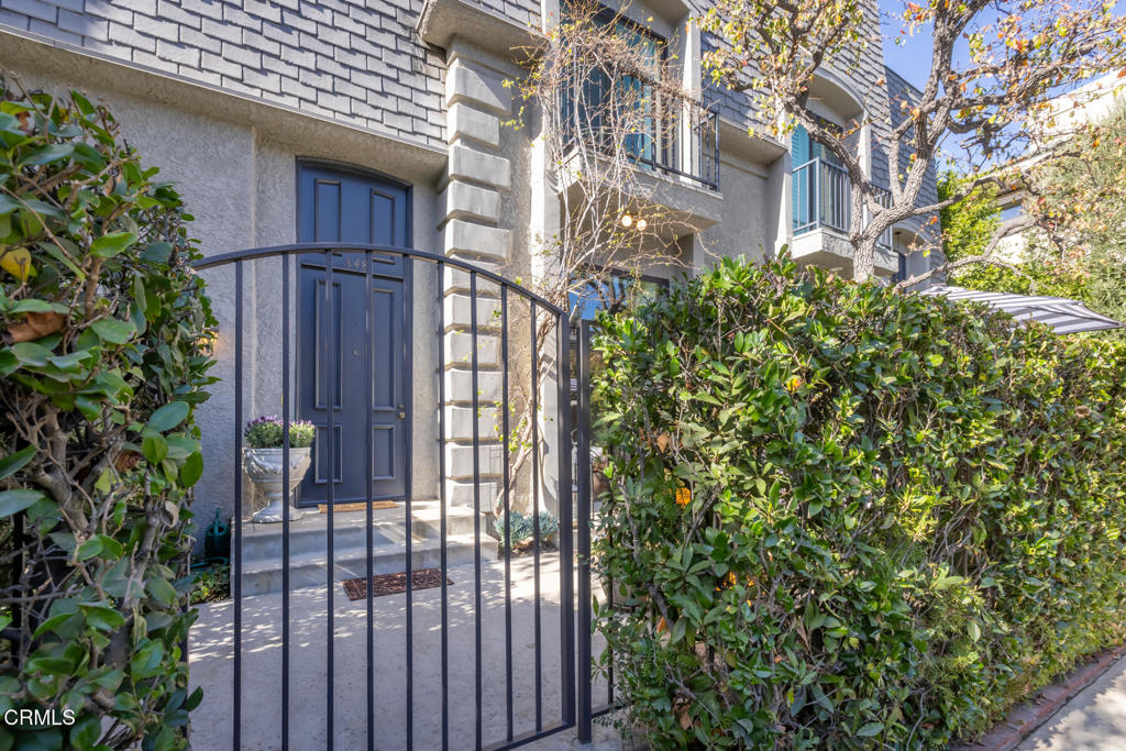 348 S Orange Grove Boulevard