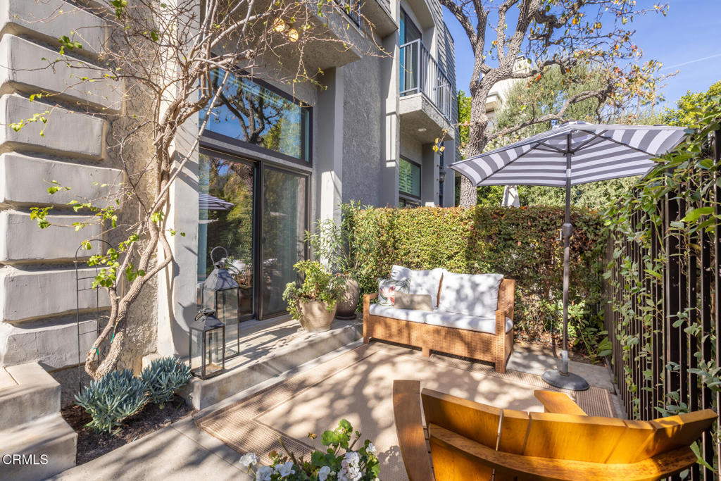 348 S Orange Grove Boulevard