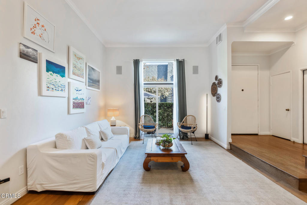 348 S Orange Grove Boulevard