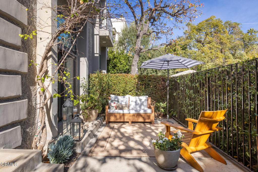 348 S Orange Grove Boulevard