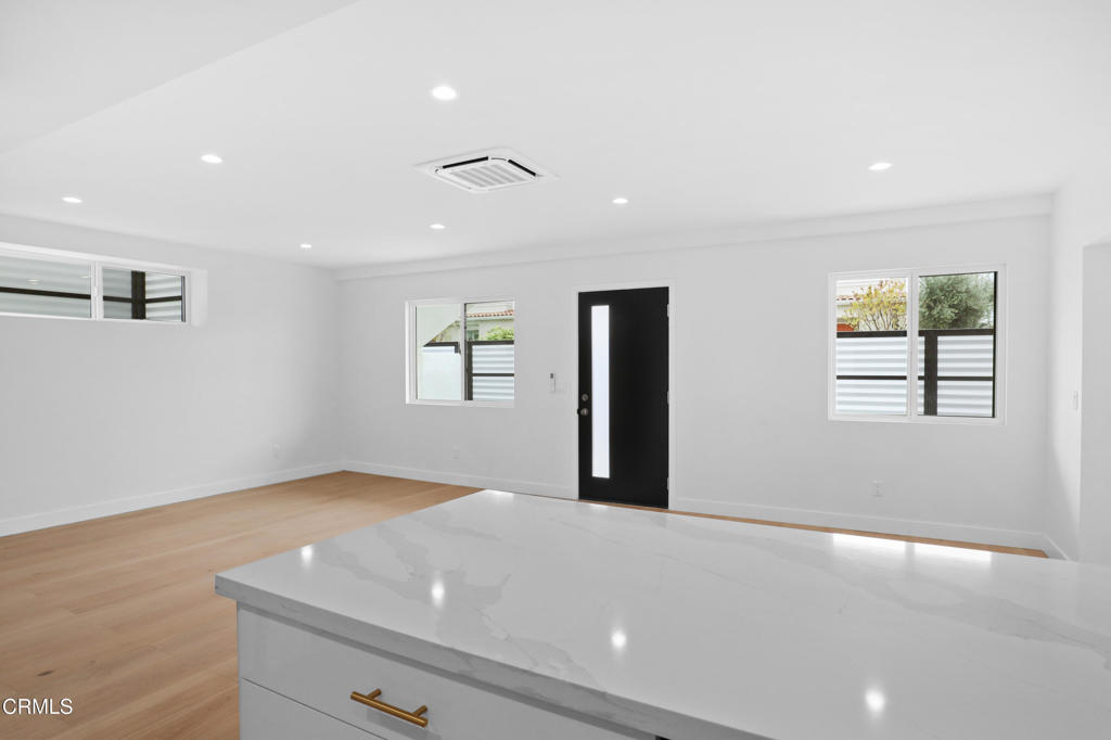 112 N Kenneth Road 101