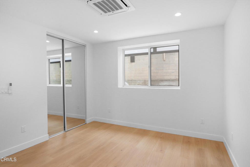 112 N Kenneth Road 101