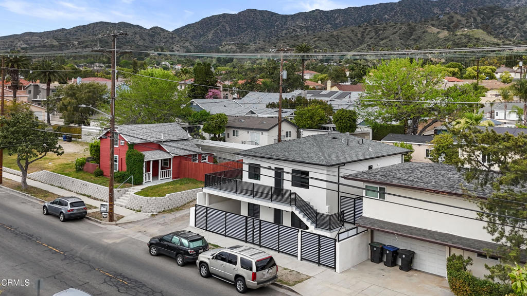 112 N Kenneth Road 101