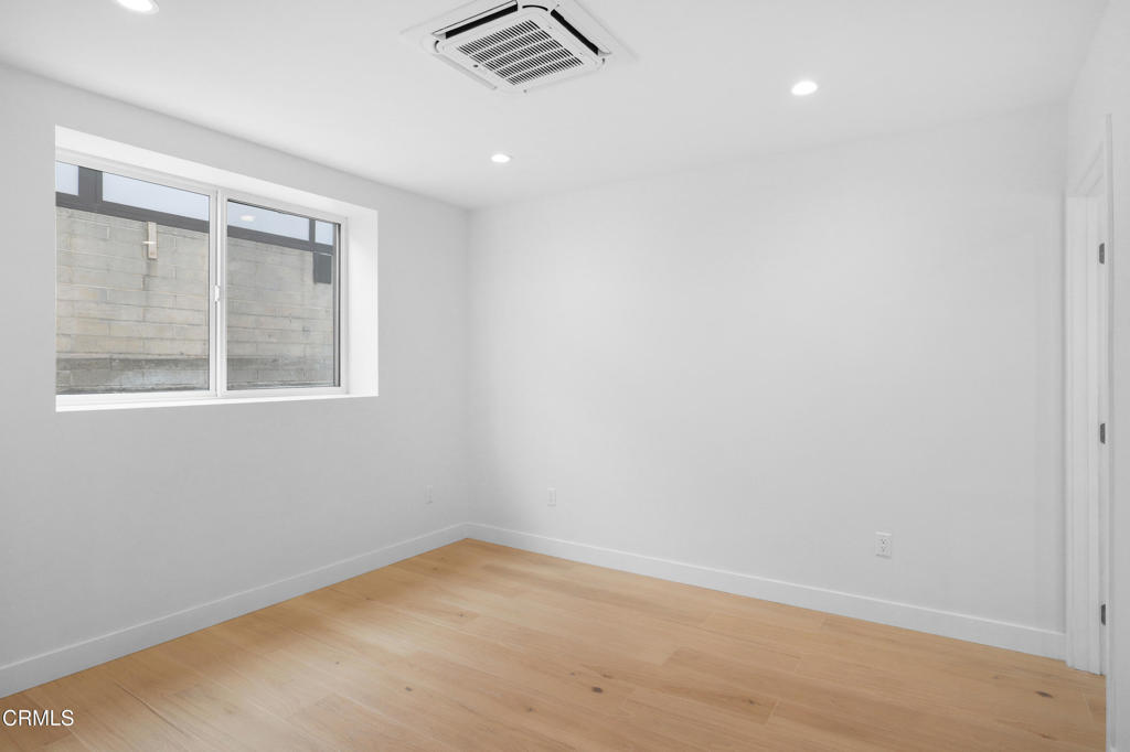 112 N Kenneth Road 101